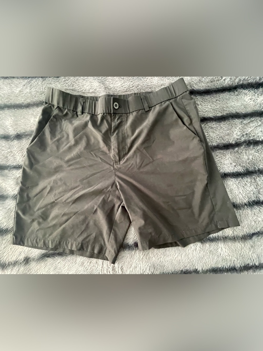 Men's Classic Olive Green Stretch Shorts